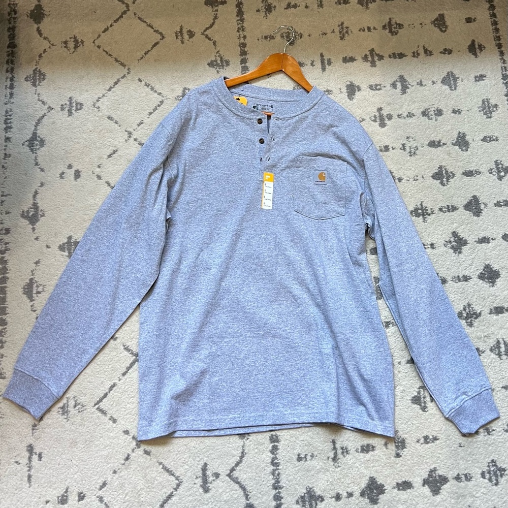 Men’s Carhartt Henley (Size L)